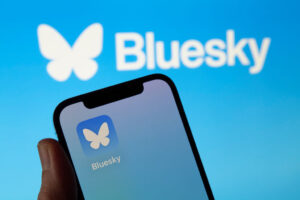 „Bluesky“ patvirtina, kad DDoS ataka yra nuolatinių programų nutrūkimų priežastis